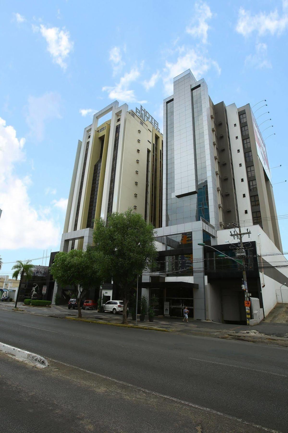 Paiaguas Palace Hotel Cuiabá Buitenkant foto